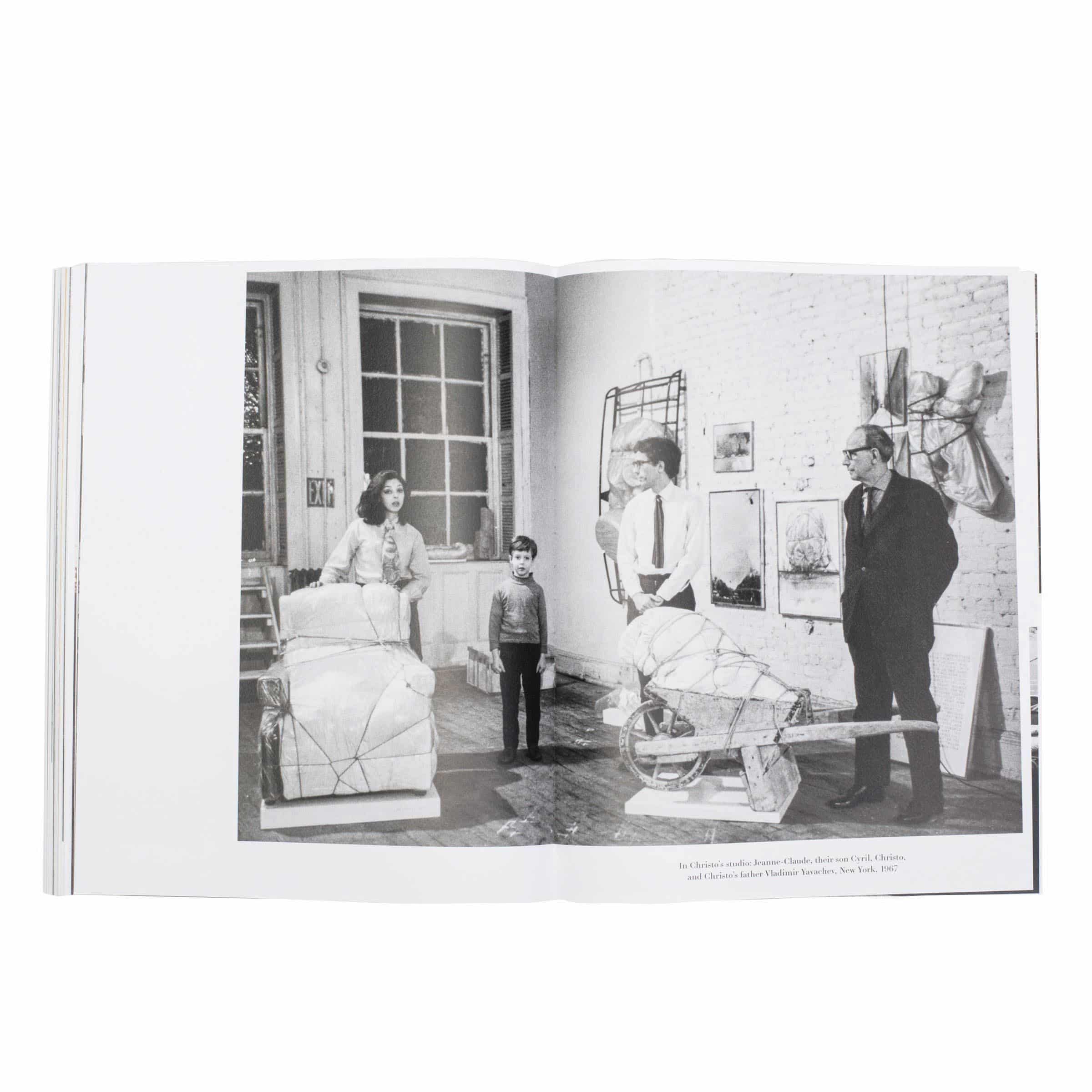 Revue Cahiers d'Art, 2020, Christo, Standard Edition image 8