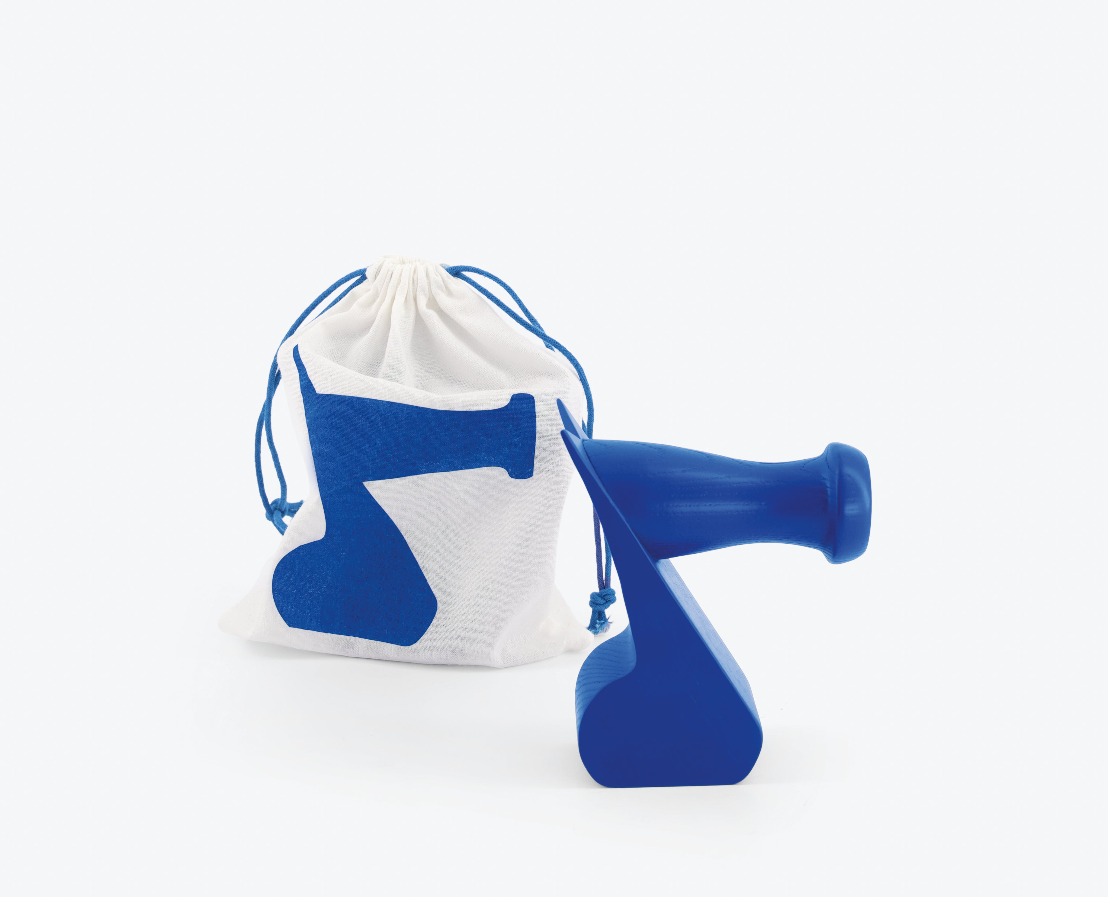 Calder Chess Set Cahiers d'Art