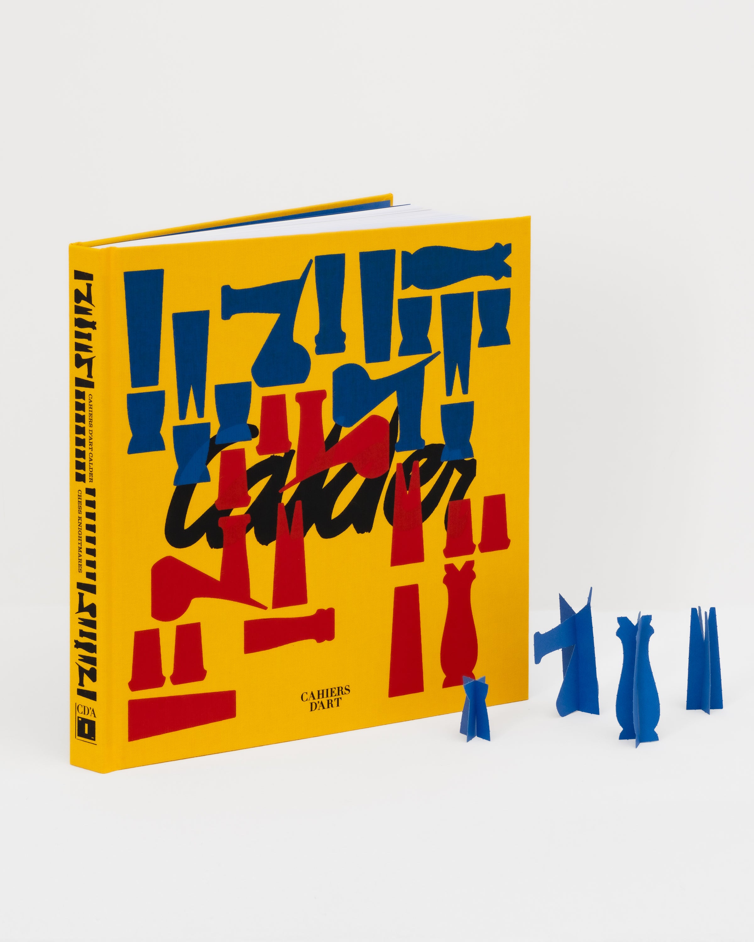 考尔德：《象棋骑士梦魇》，2025